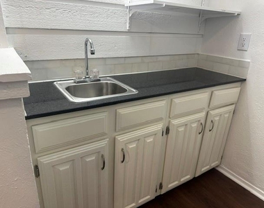 5626 Preston Oaks Road - Photo Thumbnail 14