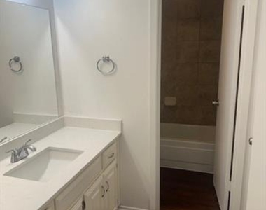 5626 Preston Oaks Road - Photo Thumbnail 13
