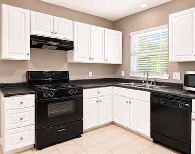 10518 Galena Street - Photo Thumbnail 2