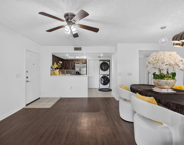 4151 N Haverhill Road - Photo Thumbnail 14