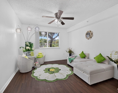 4151 N Haverhill Road - Photo Thumbnail 15