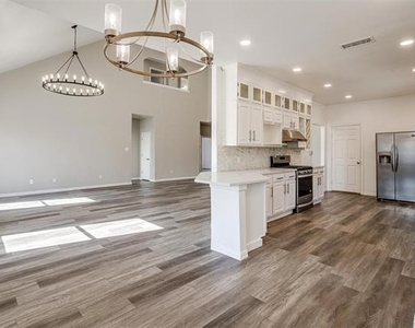 1016 Telluride Drive - Photo Thumbnail 8