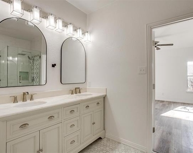 1016 Telluride Drive - Photo Thumbnail 16