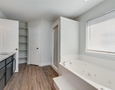8028 Texridge Drive - Photo Thumbnail 16