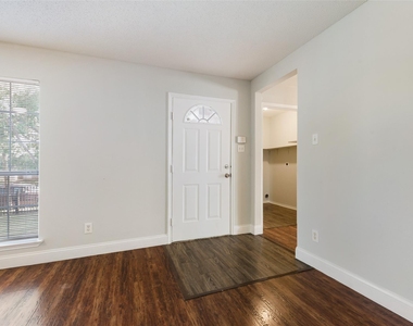8028 Texridge Drive - Photo Thumbnail 4