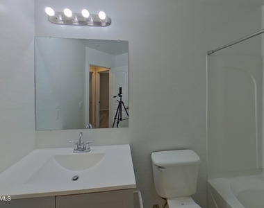 1353 S Sabino Drive - Photo Thumbnail 11