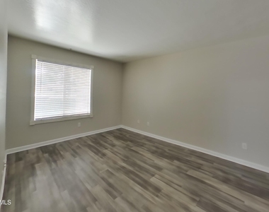 510 N Alma School Road - Photo Thumbnail 7