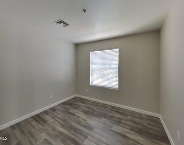 510 N Alma School Road - Photo Thumbnail 11