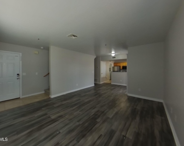 510 N Alma School Road - Photo Thumbnail 3