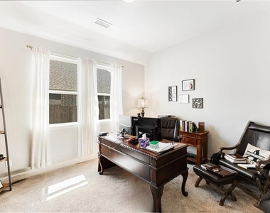 209 Chesapeake Drive - Photo Thumbnail 14
