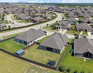 209 Chesapeake Drive - Photo Thumbnail 25