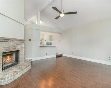 10678 Quest Drive - Photo Thumbnail 6