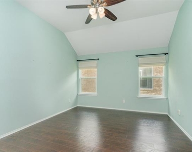 10678 Quest Drive - Photo Thumbnail 12