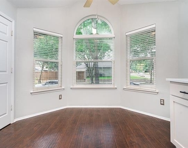 10678 Quest Drive - Photo Thumbnail 11