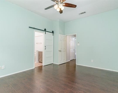 10678 Quest Drive - Photo Thumbnail 13