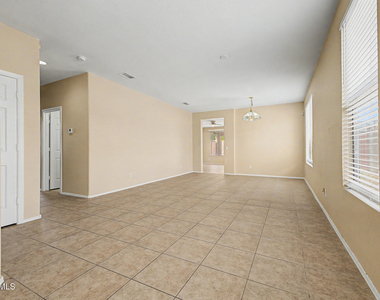 6622 W Golden Lane - Photo Thumbnail 6