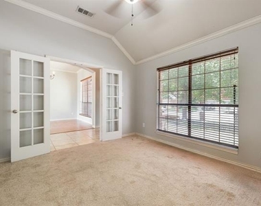 2517 Indian Hills Drive - Photo Thumbnail 4