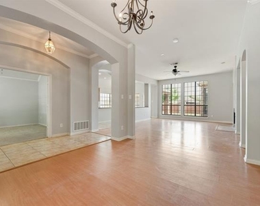 2517 Indian Hills Drive - Photo Thumbnail 7