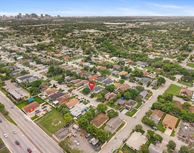 2848 Nw 9th Place - Photo Thumbnail 37