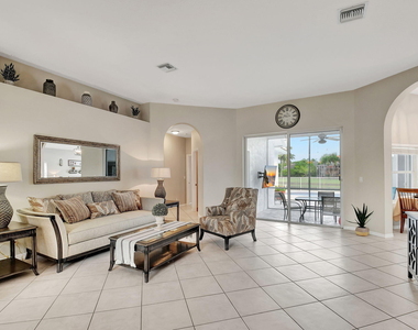 11723 Waterbend Court - Photo Thumbnail 4