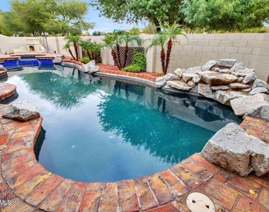 4853 S Newport Street - Photo Thumbnail 2