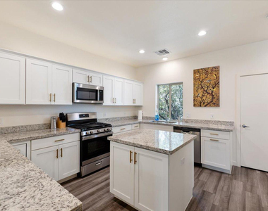 7842 N 20th Glen - Photo Thumbnail 22