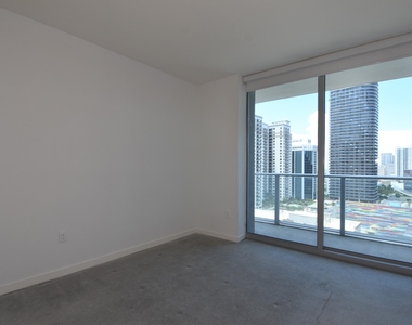 1100 S Miami Avenue - Photo Thumbnail 43