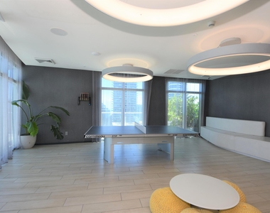 1100 S Miami Avenue - Photo Thumbnail 23