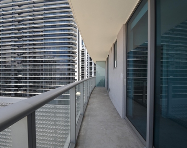 1100 S Miami Avenue - Photo Thumbnail 9