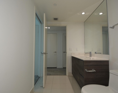 1100 S Miami Avenue - Photo Thumbnail 4