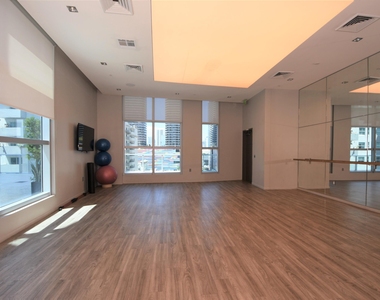 1100 S Miami Avenue - Photo Thumbnail 17