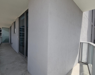 1100 S Miami Avenue - Photo Thumbnail 7