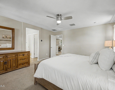 6908 E Peralta Circle - Photo Thumbnail 11