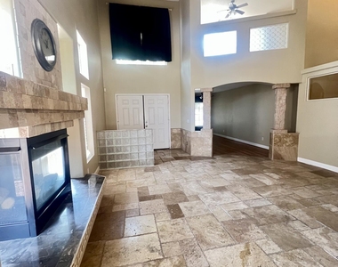 15854 W Boca Raton Road - Photo Thumbnail 3
