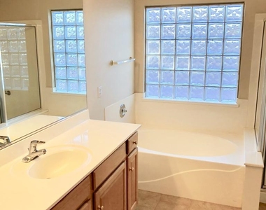 4166 E Sundance Avenue - Photo Thumbnail 16