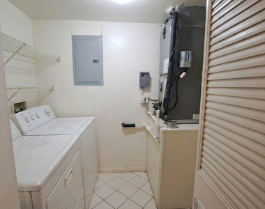 222 Pine Hov Circle - Photo Thumbnail 9