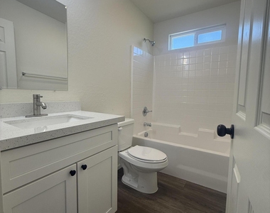 4037 S 12th Street - Photo Thumbnail 20