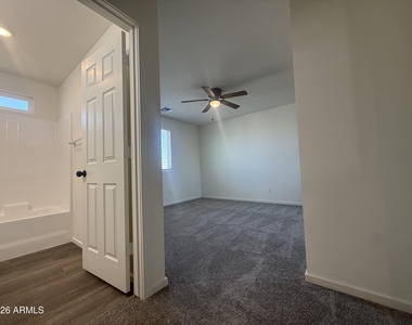 4037 S 12th Street - Photo Thumbnail 17