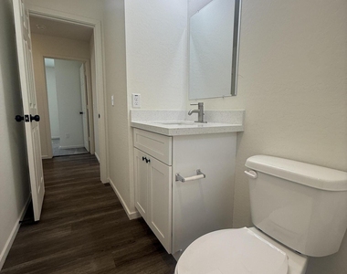 4037 S 12th Street - Photo Thumbnail 14