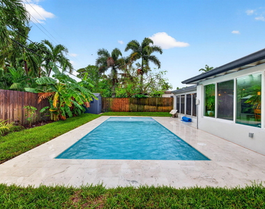 4670 Ne 4th Avenue - Photo Thumbnail 44