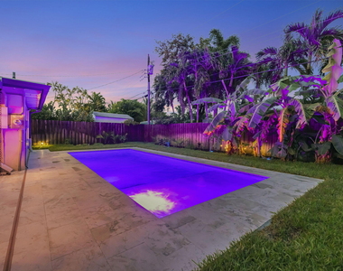 4670 Ne 4th Avenue - Photo Thumbnail 60