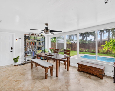 4670 Ne 4th Avenue - Photo Thumbnail 14