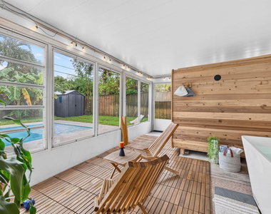 4670 Ne 4th Avenue - Photo Thumbnail 32