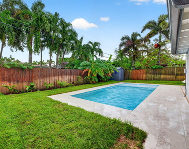 4670 Ne 4th Avenue - Photo Thumbnail 43