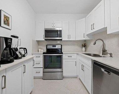 3221 S Ocean Boulevard - Photo Thumbnail 3