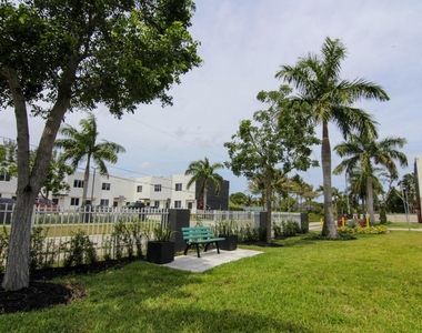 170 Nw 158th Street - Photo Thumbnail 18