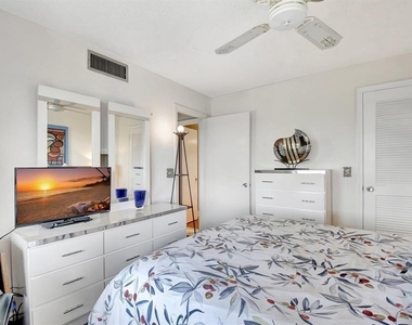 4070 Tivoli Court - Photo Thumbnail 18