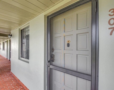 4070 Tivoli Court - Photo Thumbnail 6