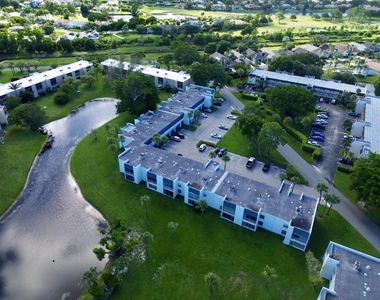 2828 Casita Way - Photo Thumbnail 16
