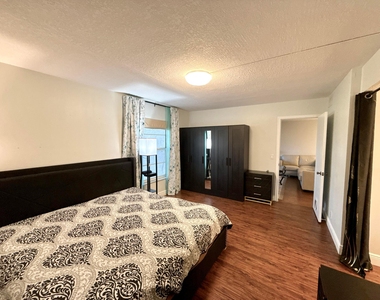 2828 Casita Way - Photo Thumbnail 10